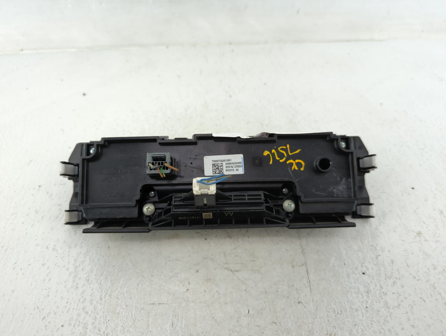 2017-2021 Honda Civic Climate Control Module Temperature AC/Heater Replacement P/N:79600TGGA110M1 Fits OEM Used Auto Parts -