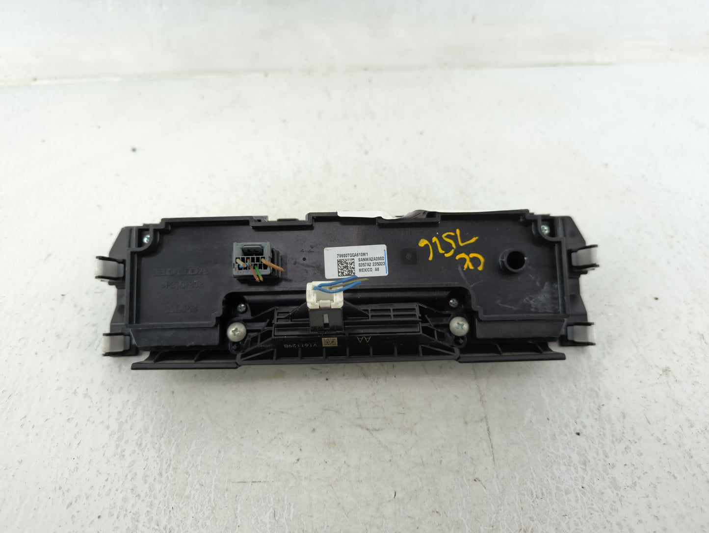 2017-2021 Honda Civic Climate Control Module Temperature AC/Heater Replacement P/N:79600TGGA110M1 Fits OEM Used Auto Parts -