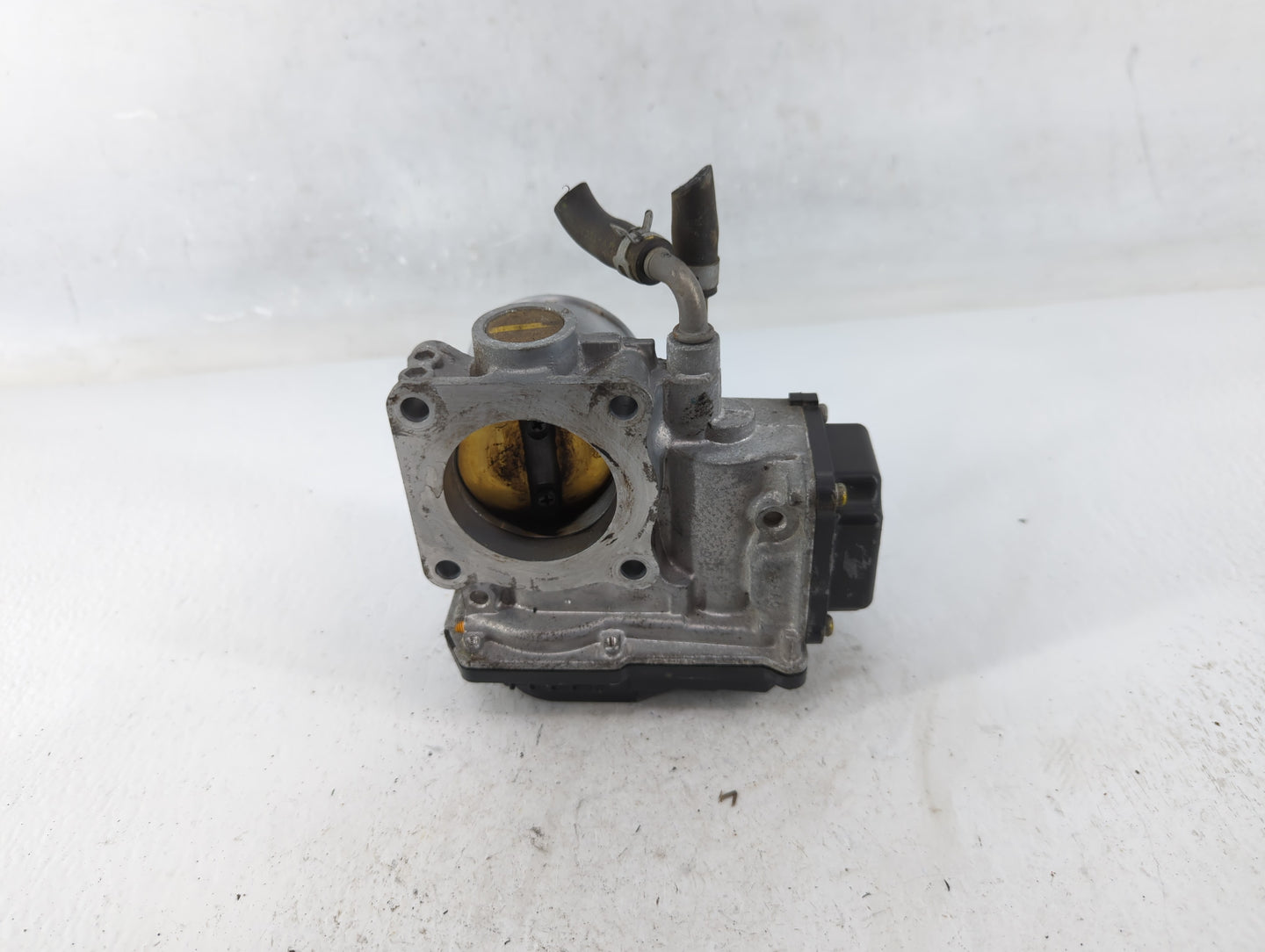 2016-2022 Honda Civic Throttle Body P/N:406432 M90926, GMG9A Fits Fits 2016 2017 2018 2019 2020 2021 2022 OEM Used Auto Part