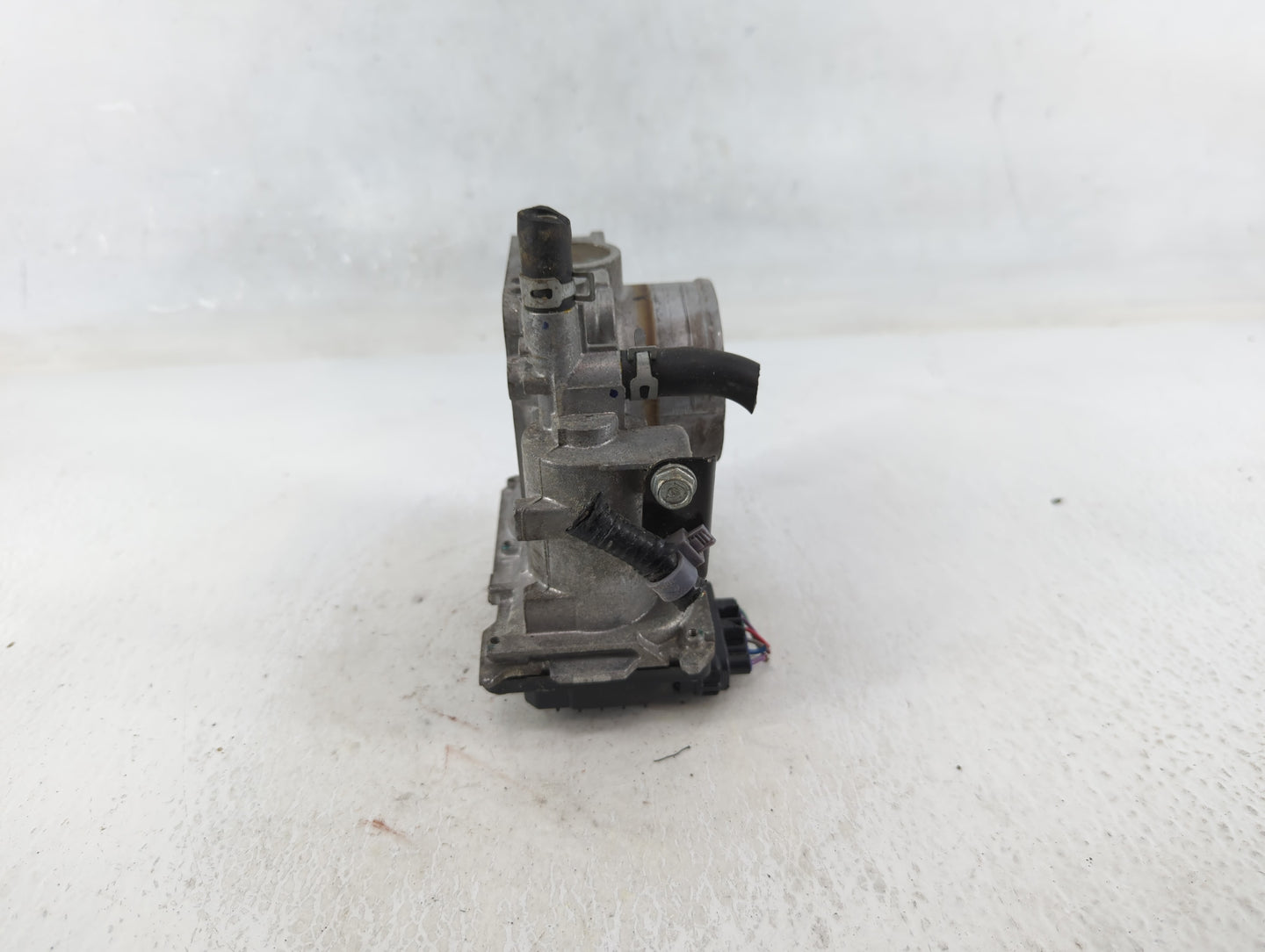2016-2022 Honda Civic Throttle Body P/N:730517 M61001, GMH1A Fits Fits 2016 2017 2018 2019 2020 2021 2022 OEM Used Auto Part