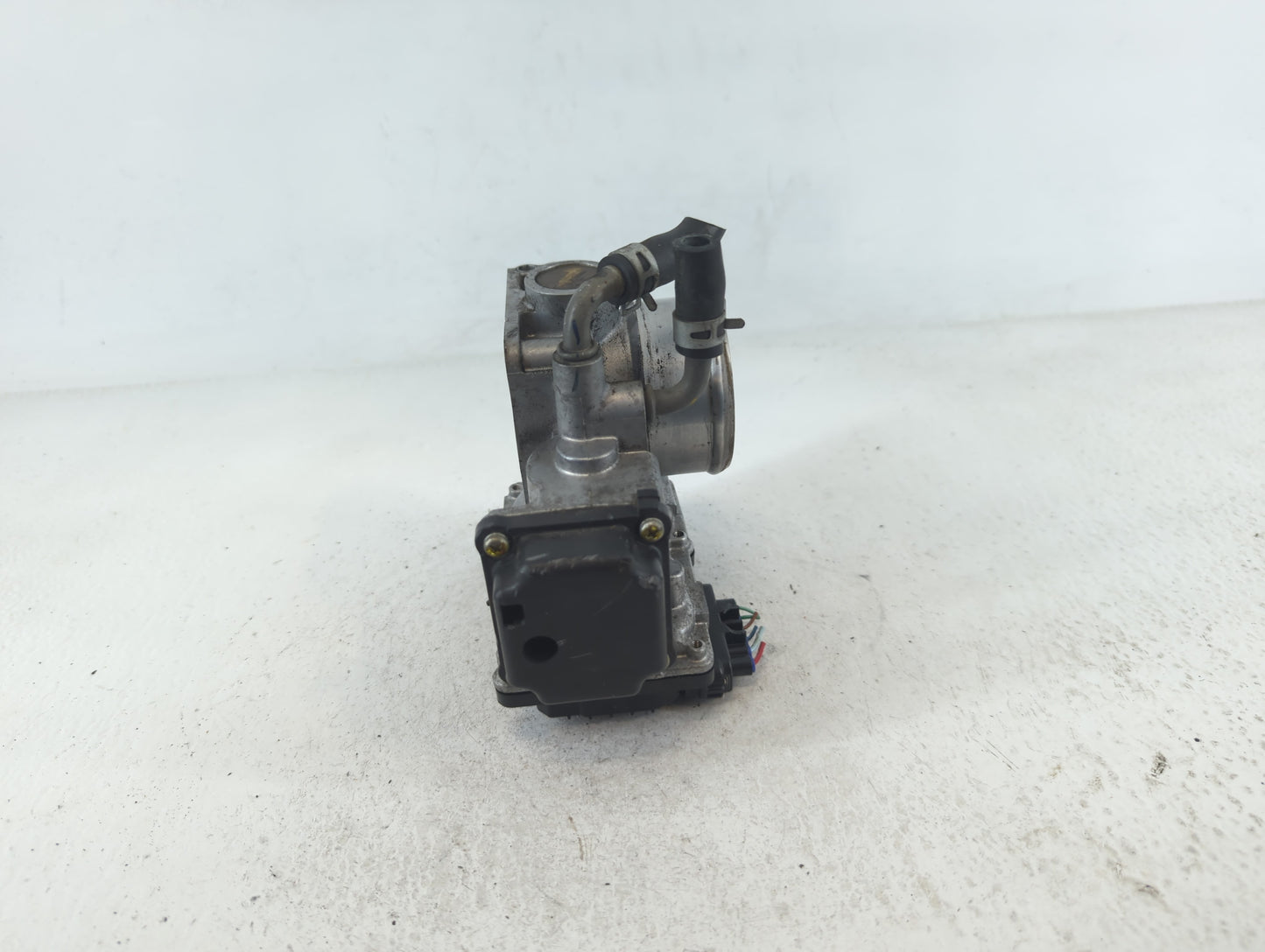 2016-2022 Honda Civic Throttle Body P/N:GMG9A Fits Fits 2016 2017 2018 2019 2020 2021 2022 OEM Used Auto Parts - Oemusedauto