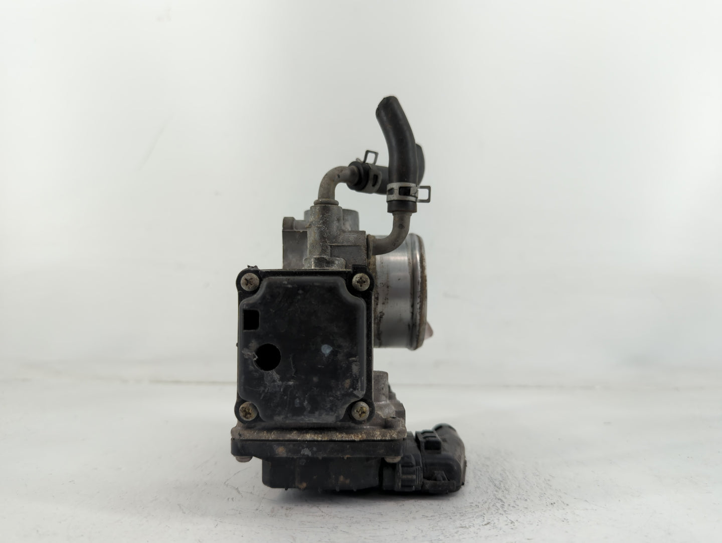 2016-2022 Honda Civic Throttle Body P/N:GMG9A M22857394371 Fits Fits 2016 2017 2018 2019 2020 2021 2022 OEM Used Auto Parts 