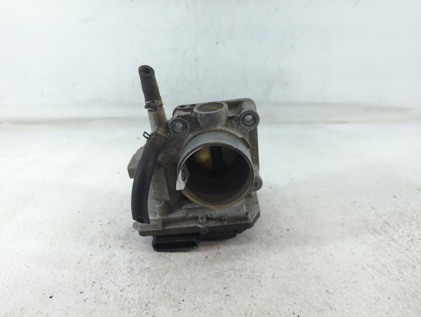 2016-2022 Honda Civic Throttle Body P/N:196811 M70522, GMH1A Fits Fits 2016 2017 2018 2019 2020 2021 2022 OEM Used Auto Part