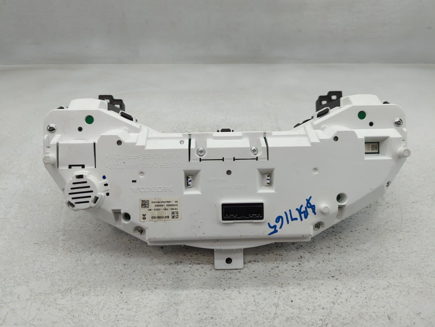 2016-2018 Honda Civic Instrument Cluster Speedometer Gauges P/N:78100-TBA-A310-M1 Fits Fits 2016 2017 2018 OEM Used Auto Par