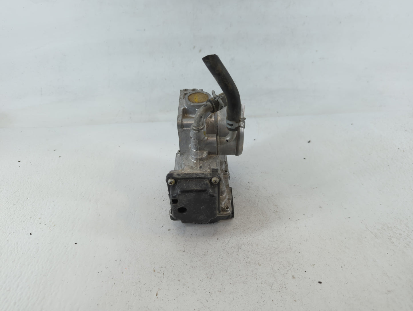 2016-2022 Honda Civic Throttle Body P/N:M22857527049 GMG9A Fits Fits 2016 2017 2018 2019 2020 2021 2022 OEM Used Auto Parts 
