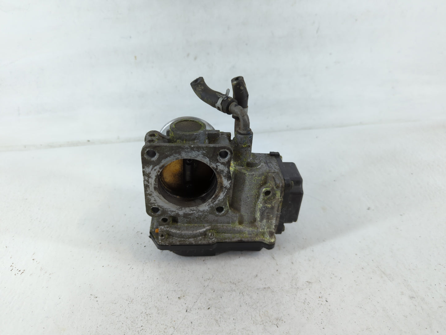 2016-2022 Honda Civic Throttle Body P/N:GMG9A Fits Fits 2016 2017 2018 2019 2020 2021 2022 OEM Used Auto Parts - Oemusedauto
