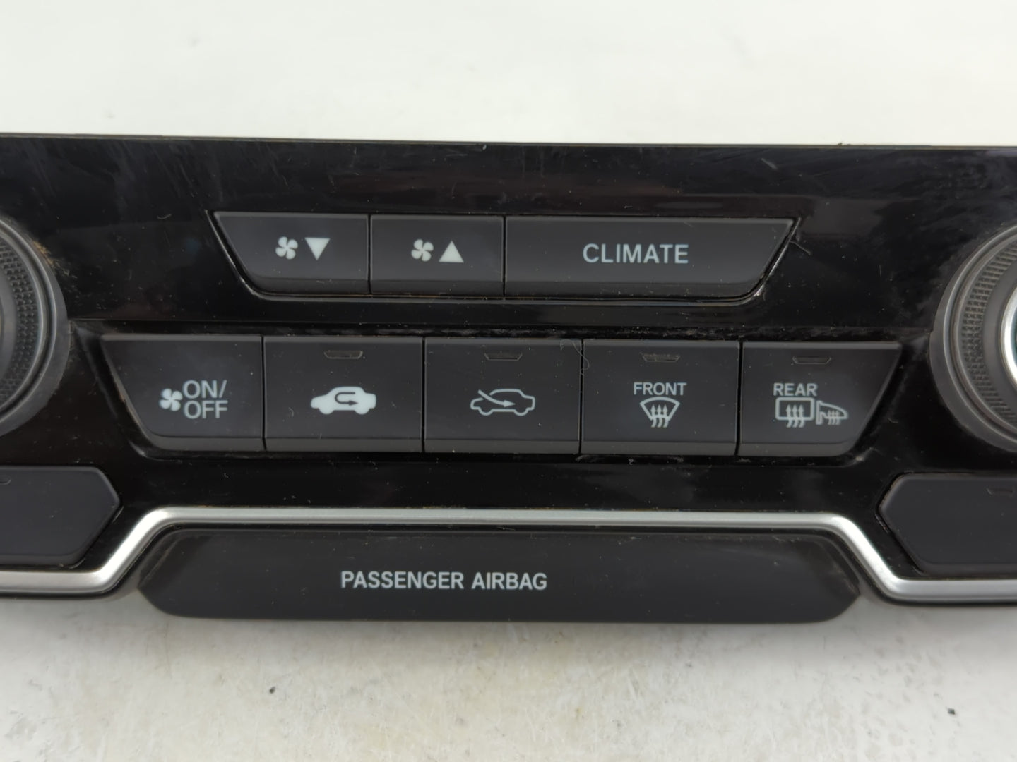 2017-2022 Honda Cr-V Climate Control Module Temperature AC/Heater Replacement P/N:79620TLAA13M1 Fits OEM Used Auto Parts - O