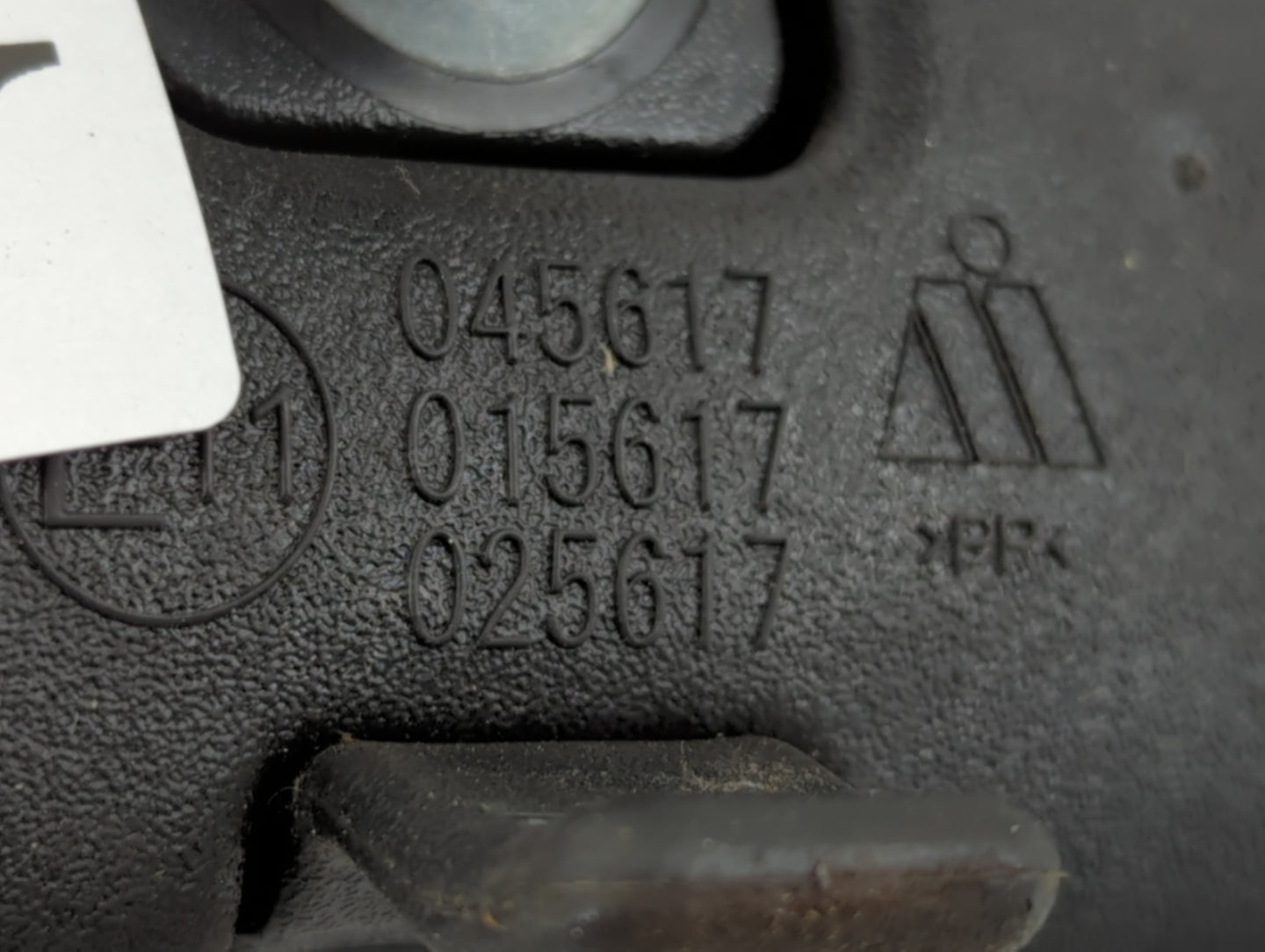 2017-2019 Honda Cr-V Interior Rear View Mirror Replacement OEM P/N:045617 Fits OEM Used Auto Parts - Oemusedautoparts1.com