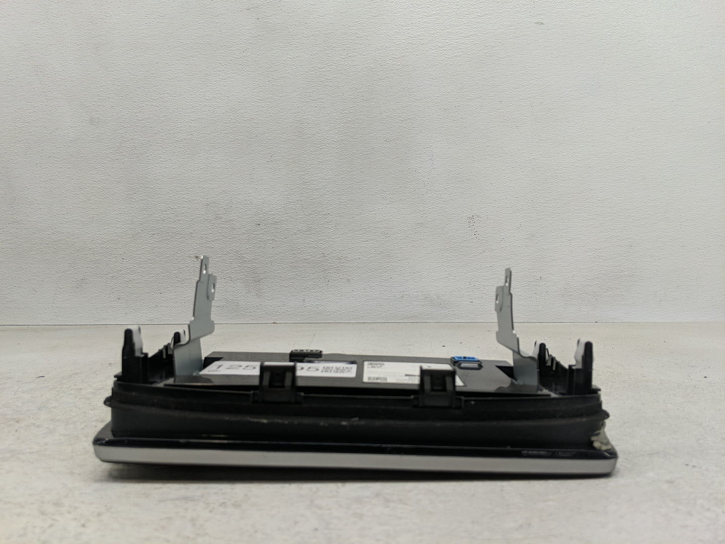 2017 Honda Cr-v Information Display Screen - Oemusedautoparts1.com