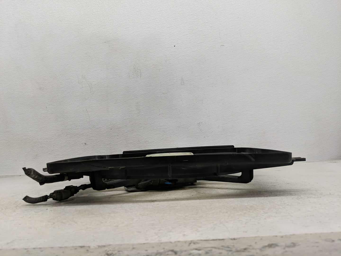 2017-2019 Honda Cr-V Electric Radiator Cooling Fan Motor Assembly P/N:AA022740-6750 Fits Fits 2017 2018 2019 OEM Used Auto P