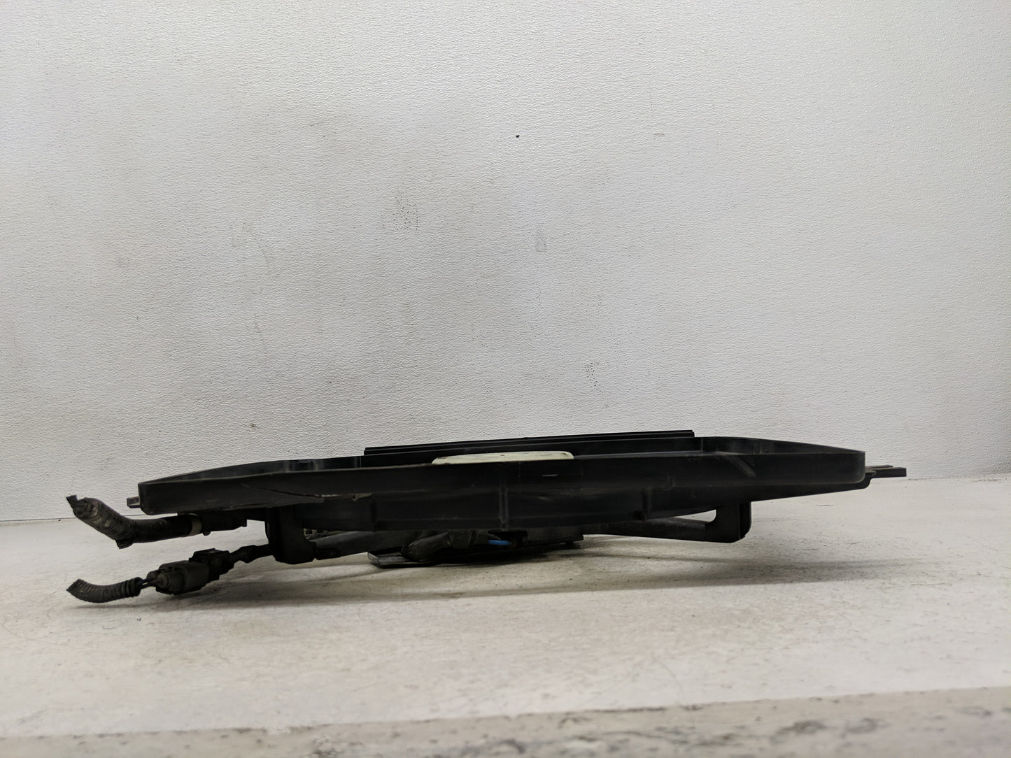 2017-2019 Honda Cr-V Electric Radiator Cooling Fan Motor Assembly P/N:AA022740-6750 Fits Fits 2017 2018 2019 OEM Used Auto P