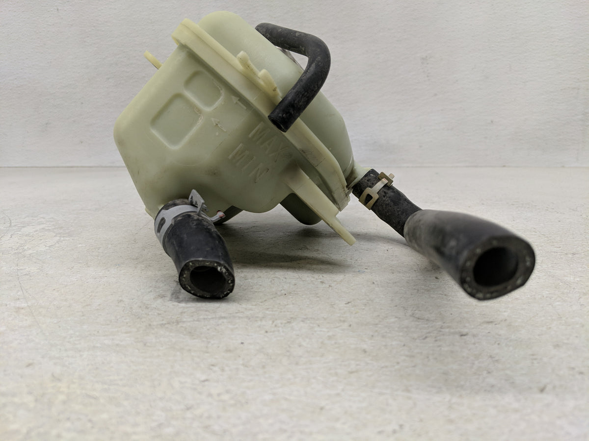 2020-2022 Honda Cr-v Radiator Coolant Overflow Expansion Tank Bottle 1313095 - Oemusedautoparts1.com