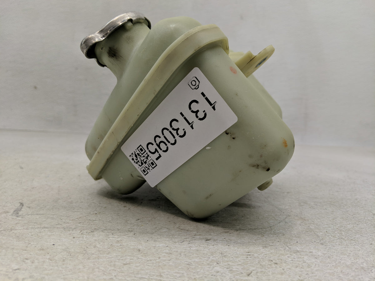 2020-2022 Honda Cr-v Radiator Coolant Overflow Expansion Tank Bottle 1313095 - Oemusedautoparts1.com