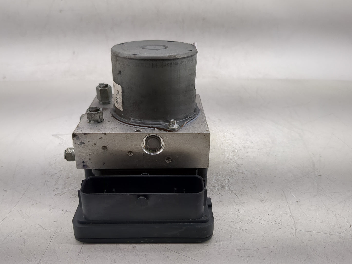 2017-2019 Honda Cr-V ABS Pump Control Module Replacement P/N:57110-TLA-A960-M1 Fits Fits 2017 2018 2019 OEM Used Auto Parts 
