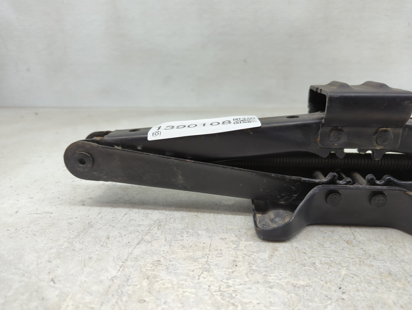 2017 Honda Cr-v Spare Scissor Car Jack - Oemusedautoparts1.com