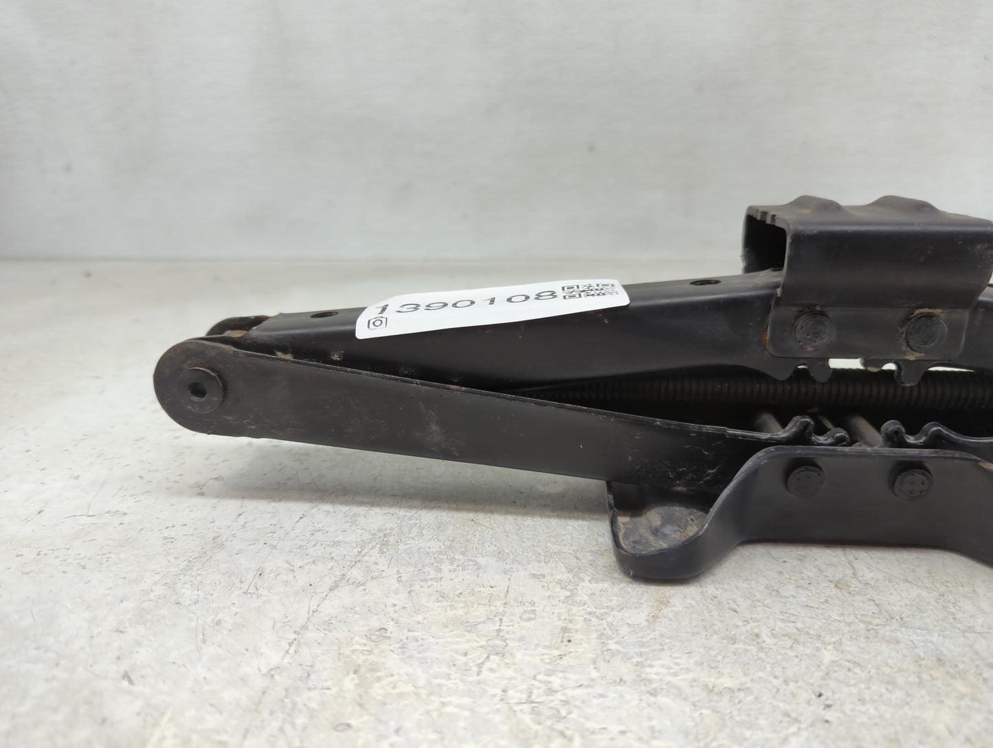 2017 Honda Cr-v Spare Scissor Car Jack - Oemusedautoparts1.com