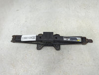 2017 Honda Cr-v Spare Scissor Car Jack - Oemusedautoparts1.com
