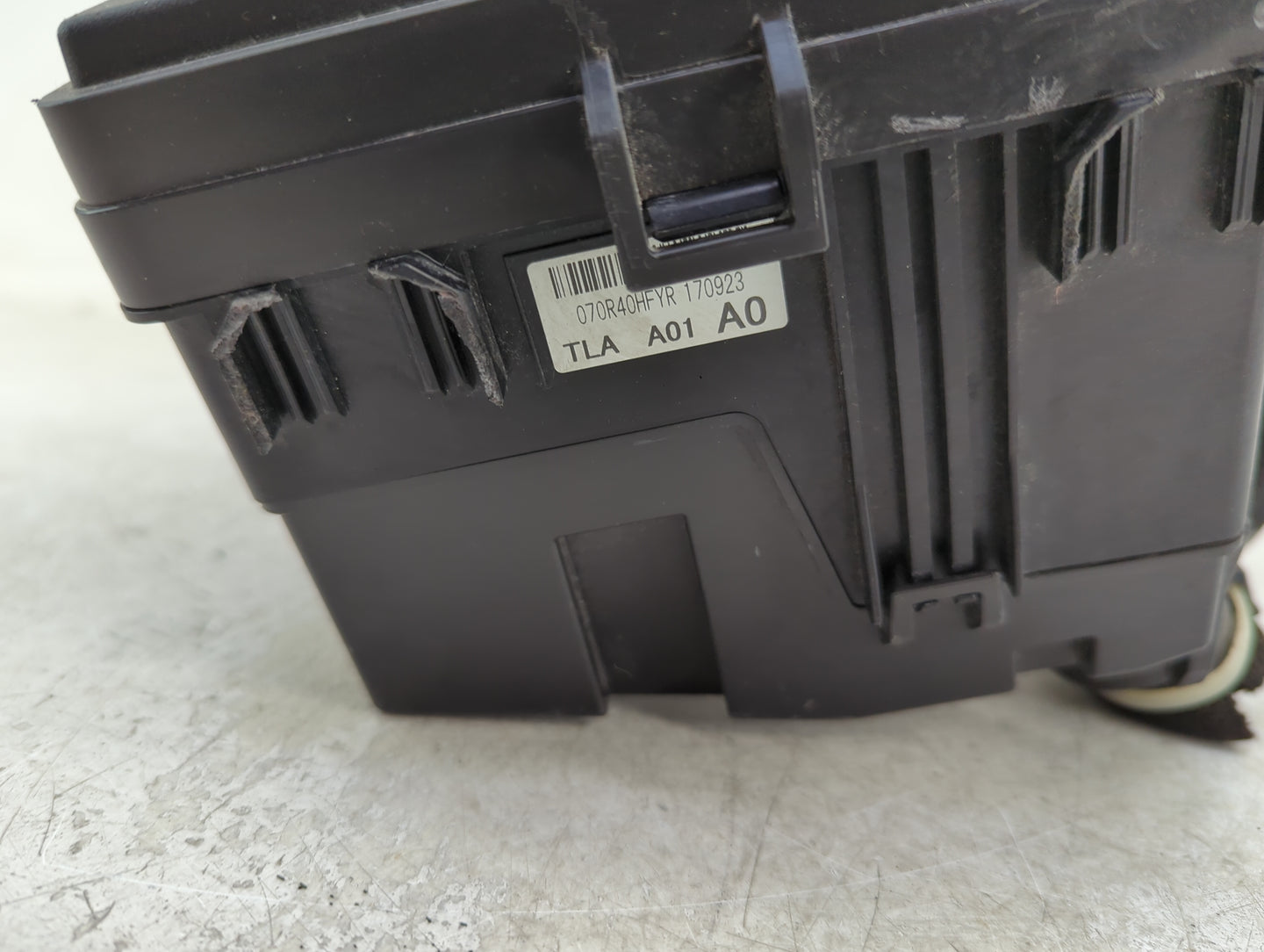 2017-2022 Honda Cr-V Fusebox Fuse Box Panel Relay Module P/N:TLAA01A0 Fits Fits 2017 2018 2019 2020 2021 2022 OEM Used Auto 