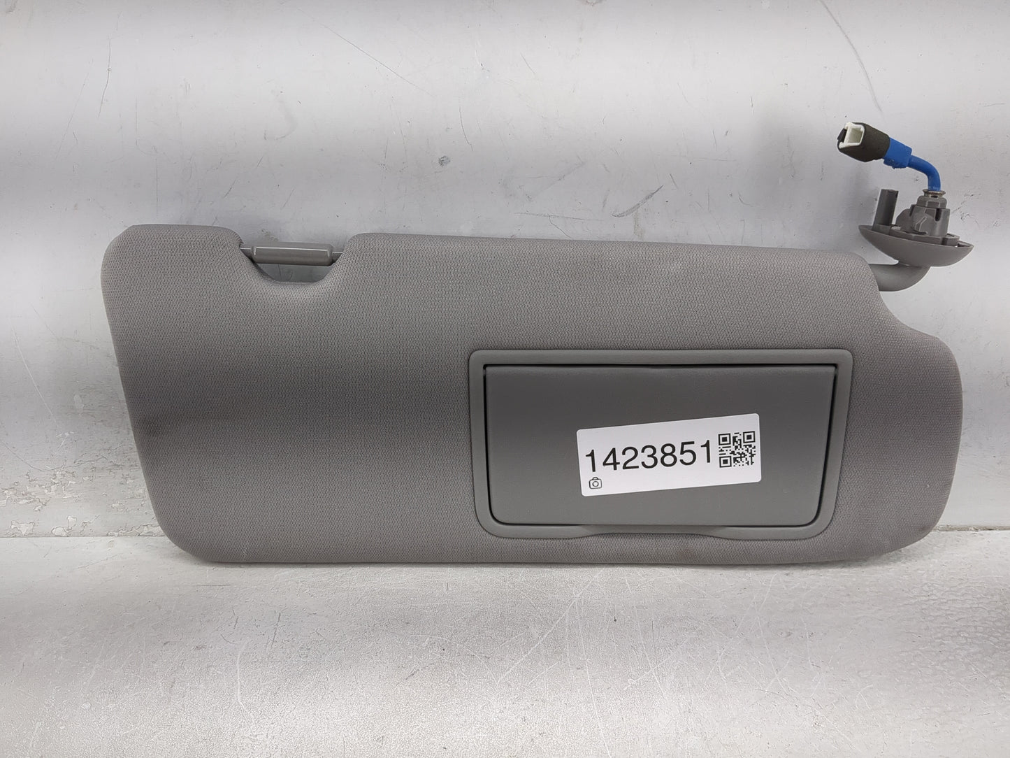 2017-2019 Honda Cr-V Sun Visor Shade Replacement Passenger Right Mirror Fits Fits 2017 2018 2019 OEM Used Auto Parts - Oemus