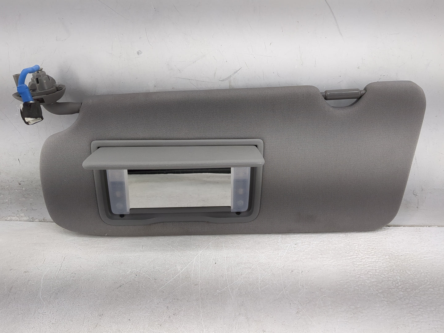 2017-2019 Honda Cr-V Sun Visor Shade Replacement Driver Left Mirror Fits Fits 2017 2018 2019 OEM Used Auto Parts - Oemusedau