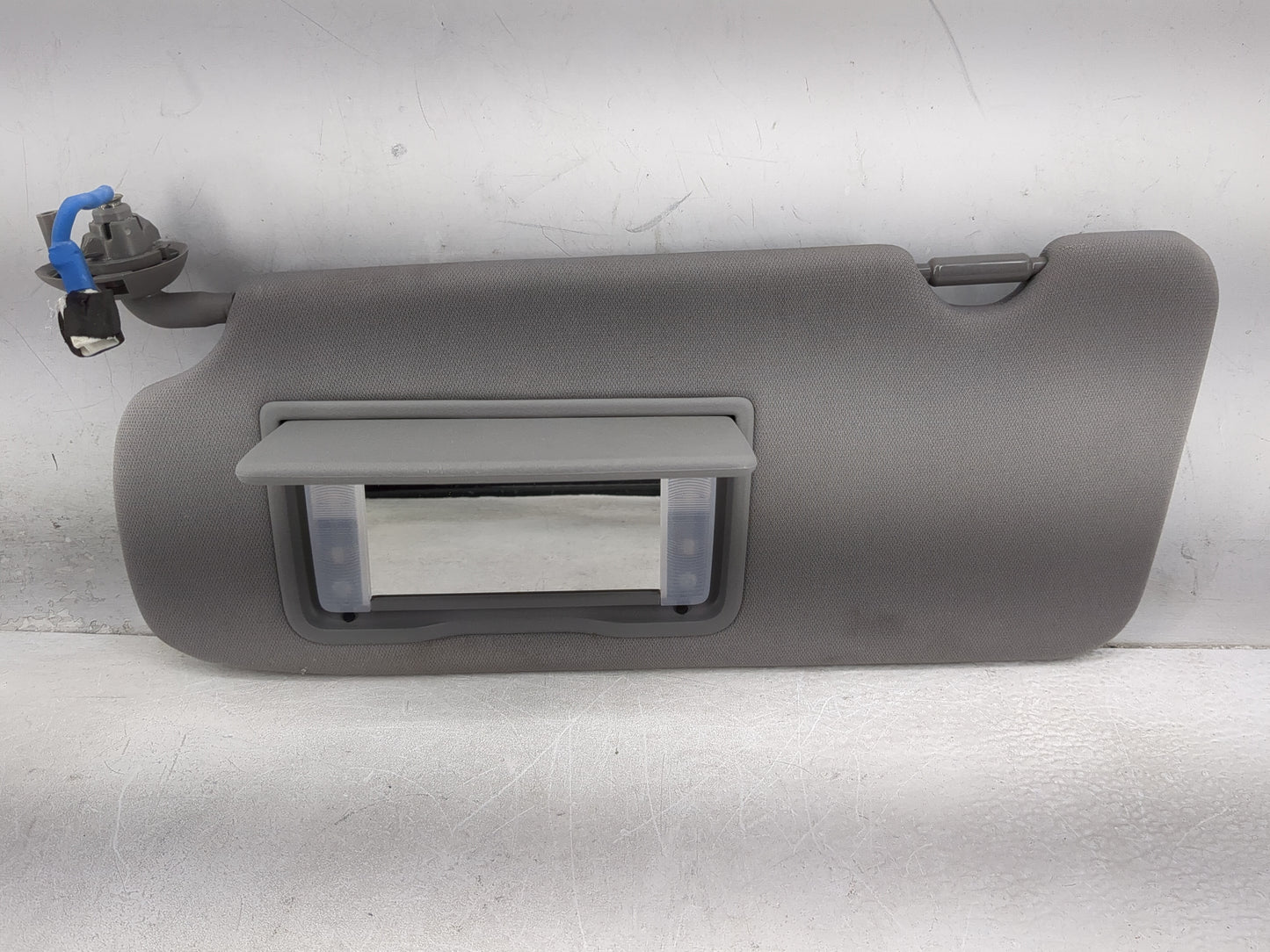 2017-2019 Honda Cr-V Sun Visor Shade Replacement Driver Left Mirror Fits Fits 2017 2018 2019 OEM Used Auto Parts - Oemusedau