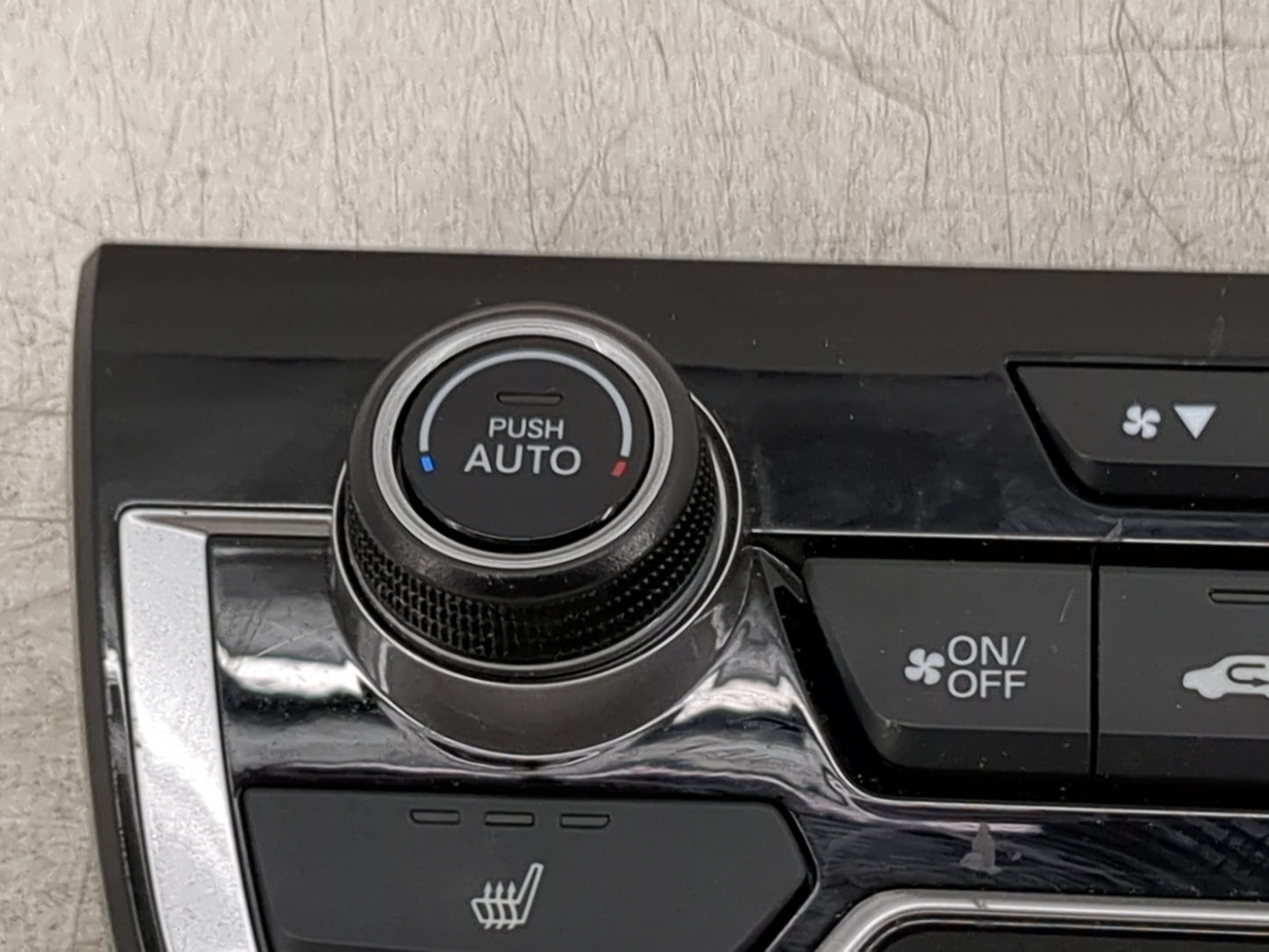 2017 Honda Cr-V Climate Control Module Temperature AC/Heater Replacement P/N:79620TLAA013M1 79620TLAA413M1, 25717110137 Fits