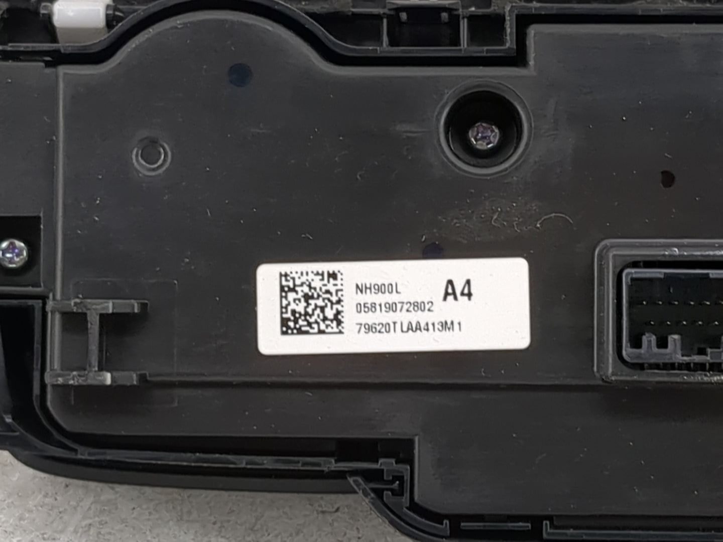 2017 Honda Cr-V Climate Control Module Temperature AC/Heater Replacement P/N:79620TLAA013M1 79620TLAA413M1, 25717110137 Fits