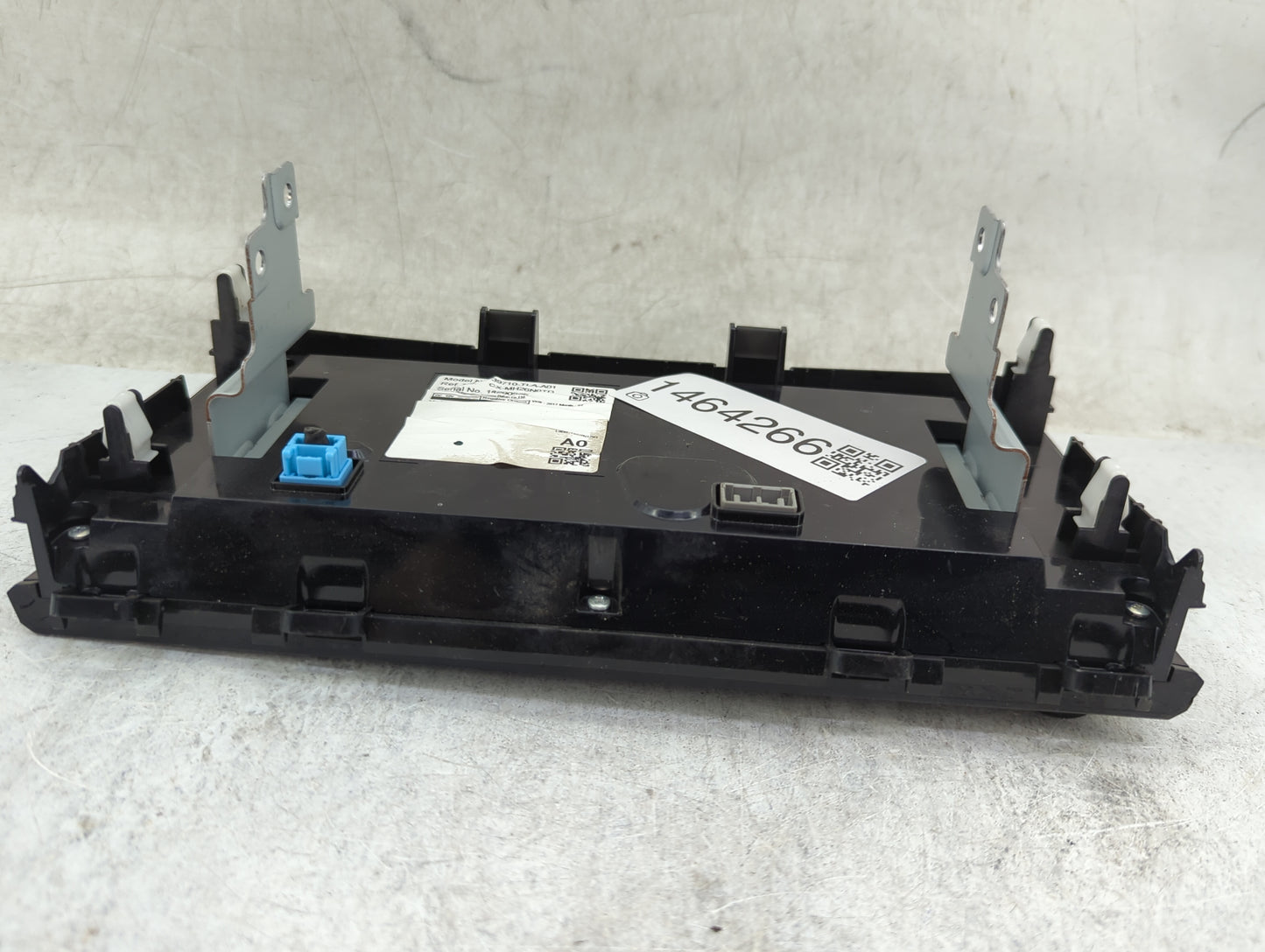 2017 Honda Cr-V Radio AM FM Cd Player Receiver Replacement P/N:39710-TLA-A01 Fits OEM Used Auto Parts - Oemusedautoparts1.co