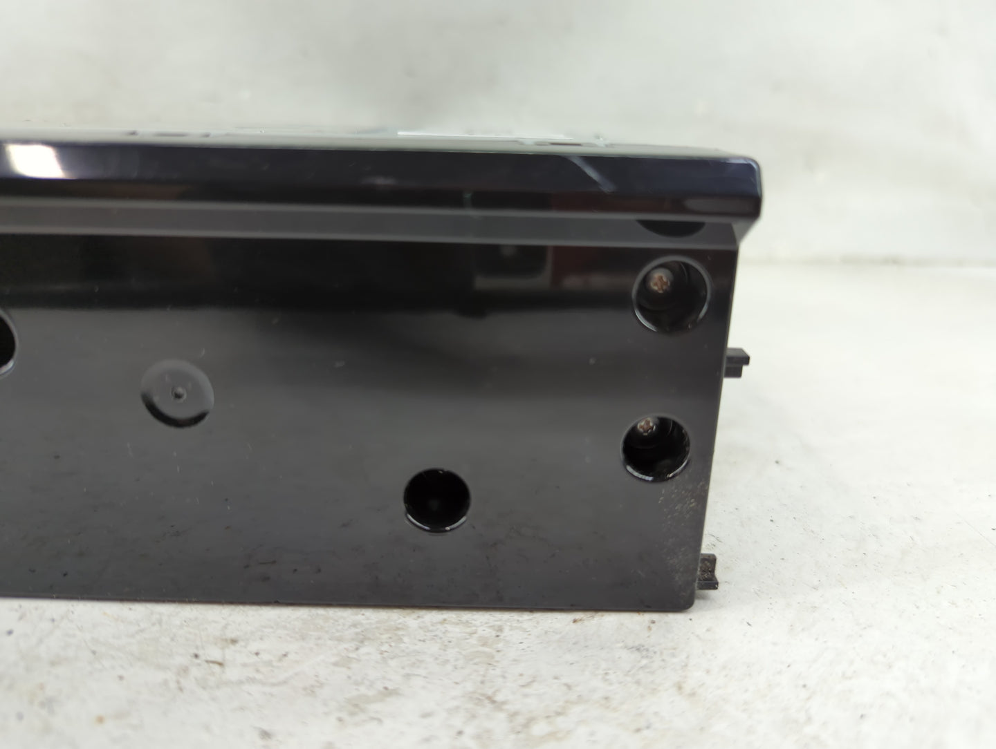 2017-2017 Honda Cr-v Radio Display Info Screen Oem 1465899 - Oemusedautoparts1.com