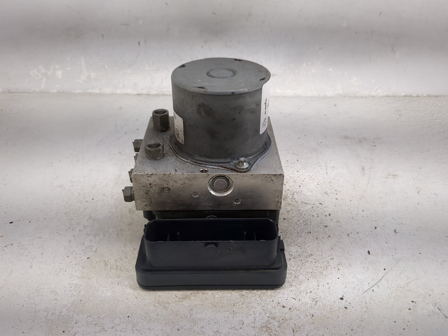 2017-2019 Honda Cr-V ABS Pump Control Module Replacement P/N:A9 63228640401361 Fits Fits 2017 2018 2019 OEM Used Auto Parts 