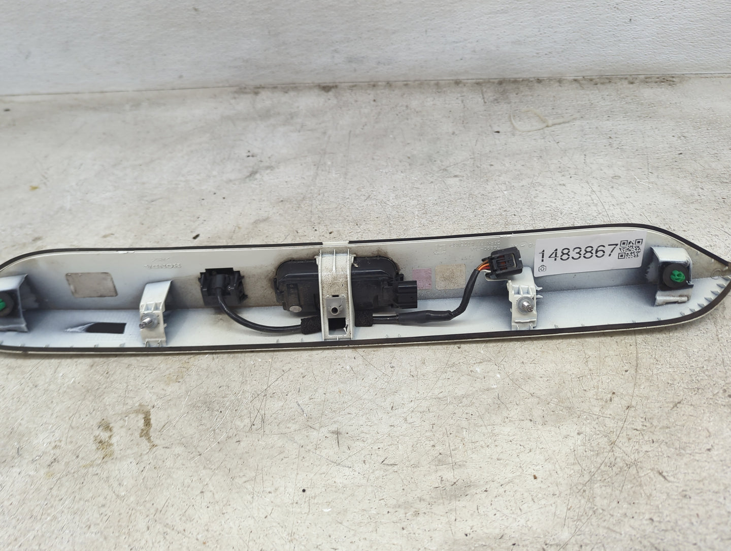 2017-2018 Honda Cr-v Backup Camera Or Backup Sensor White - Oemusedautoparts1.com