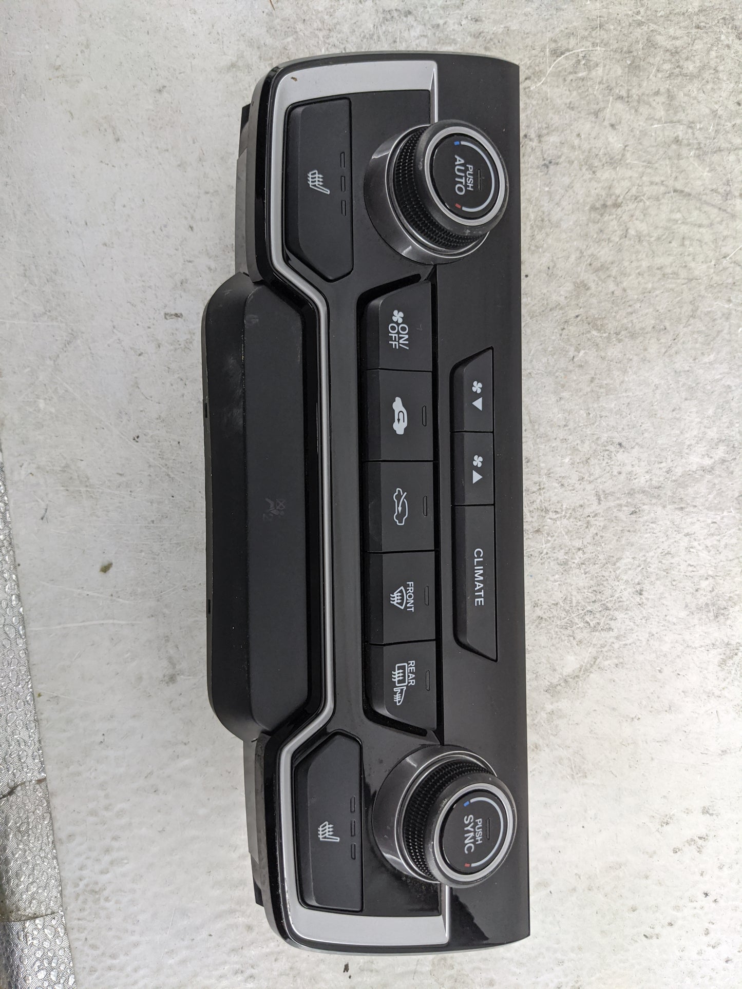 2017-2019 Honda Cr-V Climate Control Module Temperature AC/Heater Replacement P/N:79620TLAC413M1 Fits Fits 2017 2018 2019 OE