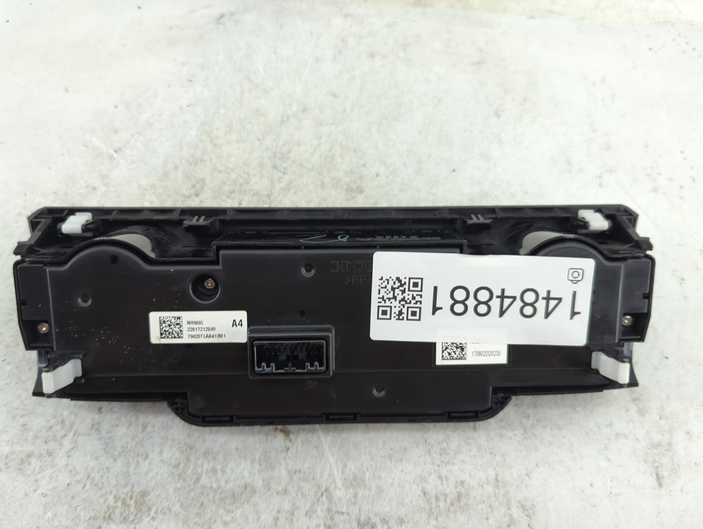 2017 Honda Cr-V Climate Control Module Temperature AC/Heater Replacement P/N:79620T LAA413M1 79620TLAA413M1 Fits OEM Used Au