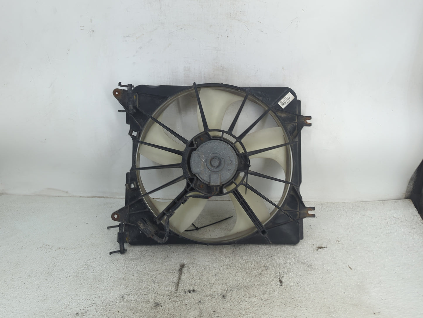 2017-2022 Honda Cr-V Electric Radiator Cooling Fan Motor Assembly P/N:1422775-0400 Fits Fits 2017 2018 2019 2020 2021 2022 O