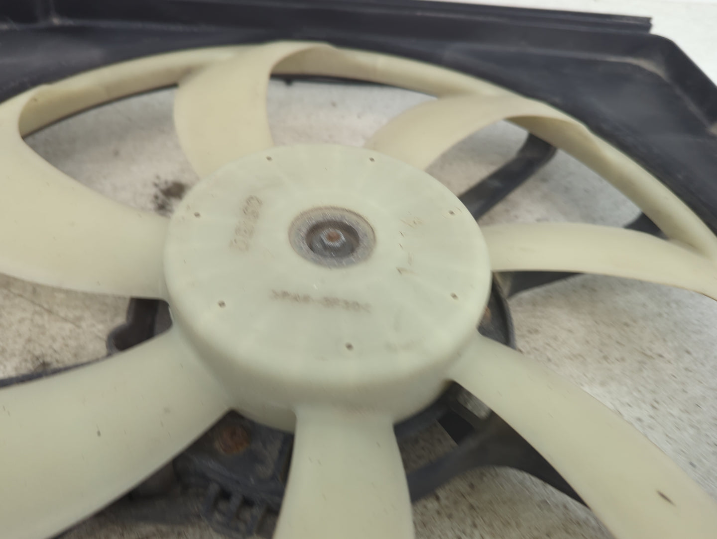 2017-2022 Honda Cr-V Electric Radiator Cooling Fan Motor Assembly P/N:A01275M06740 Fits Fits 2017 2018 2019 2020 2021 2022 O