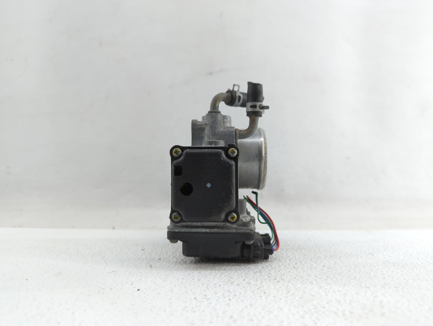 2017-2018 Honda Cr-V Throttle Body P/N:GMG9A Fits Fits 2016 2017 2018 2019 OEM Used Auto Parts - Oemusedautoparts1.com