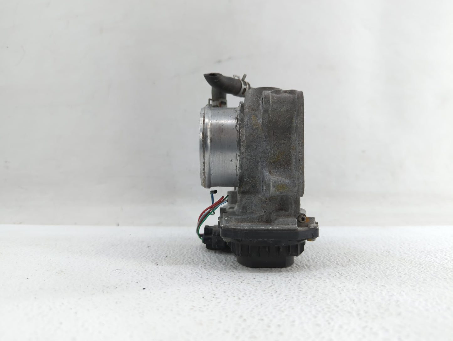 2017-2018 Honda Cr-V Throttle Body P/N:GMG9A Fits Fits 2016 2017 2018 2019 OEM Used Auto Parts - Oemusedautoparts1.com