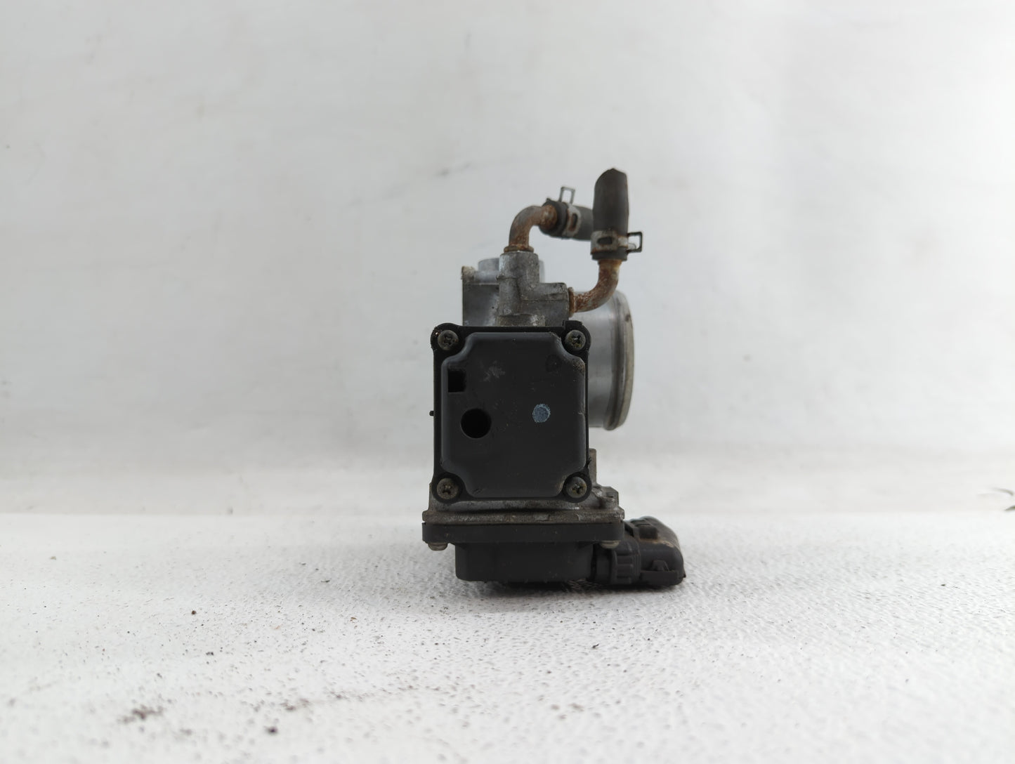 2017-2018 Honda Cr-V Throttle Body P/N:GMG9A Fits Fits 2016 2017 2018 2019 OEM Used Auto Parts - Oemusedautoparts1.com