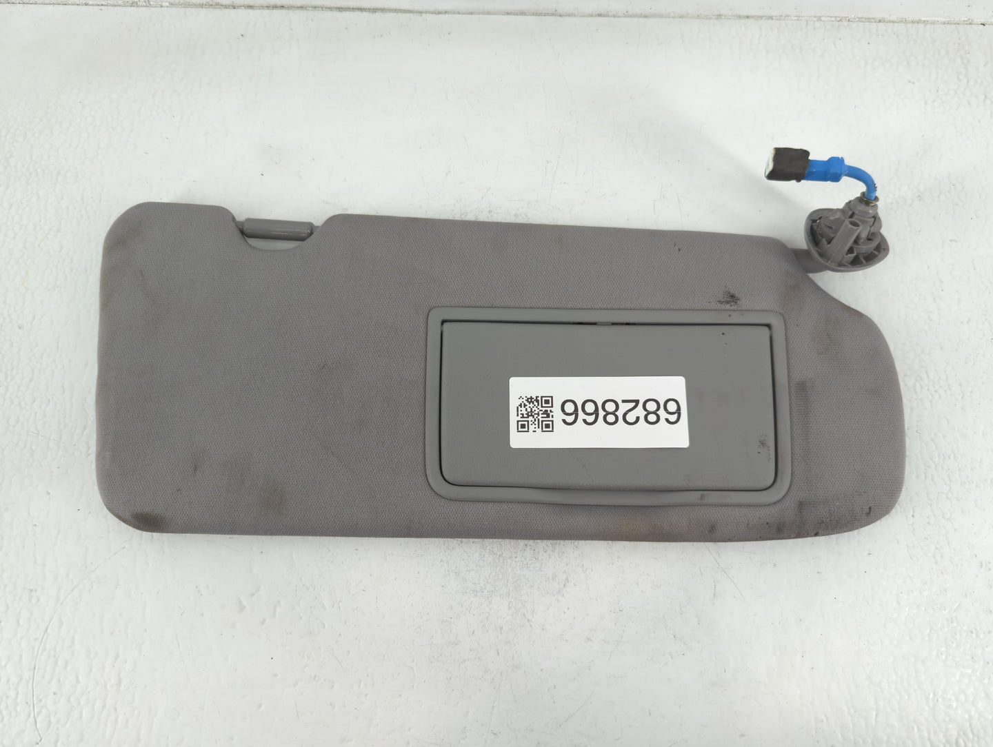 2017-2019 Honda Cr-V Sun Visor Shade Replacement Passenger Right Mirror Fits Fits 2017 2018 2019 OEM Used Auto Parts - Oemus