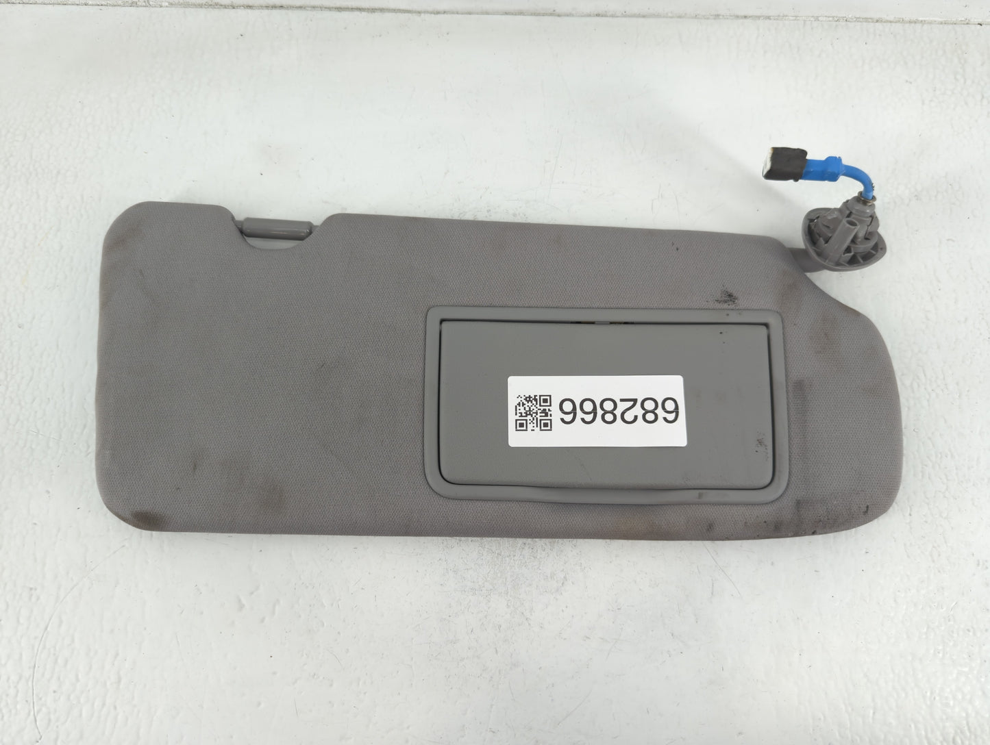 2017-2019 Honda Cr-V Sun Visor Shade Replacement Passenger Right Mirror Fits Fits 2017 2018 2019 OEM Used Auto Parts - Oemus