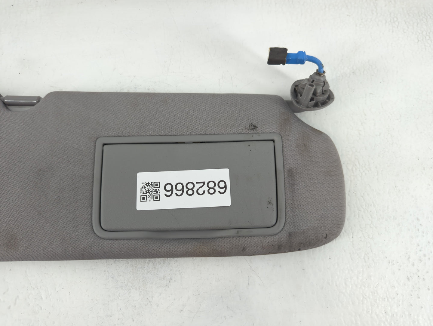 2017-2019 Honda Cr-V Sun Visor Shade Replacement Passenger Right Mirror Fits Fits 2017 2018 2019 OEM Used Auto Parts - Oemus