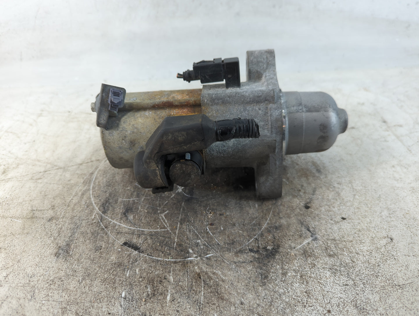 2017-2019 Honda Cr-V Car Starter Motor Solenoid OEM P/N:SM-75009 Fits Fits 2017 2018 2019 OEM Used Auto Parts - Oemusedautop