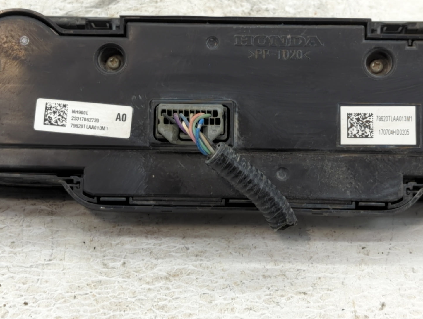 2017-2019 Honda Cr-V Climate Control Module Temperature AC/Heater Replacement P/N:79620TLAA013M1 PP-TD20 Fits Fits 2017 2018