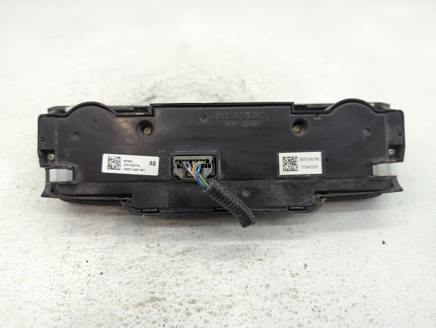 2017-2019 Honda Cr-V Climate Control Module Temperature AC/Heater Replacement P/N:79620TLAA013M1 PP-TD20 Fits Fits 2017 2018