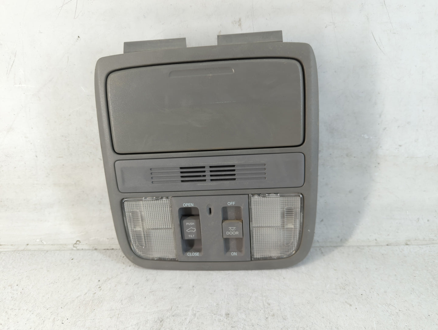 2017 Honda Cr-v Overhead Roof Console - Oemusedautoparts1.com