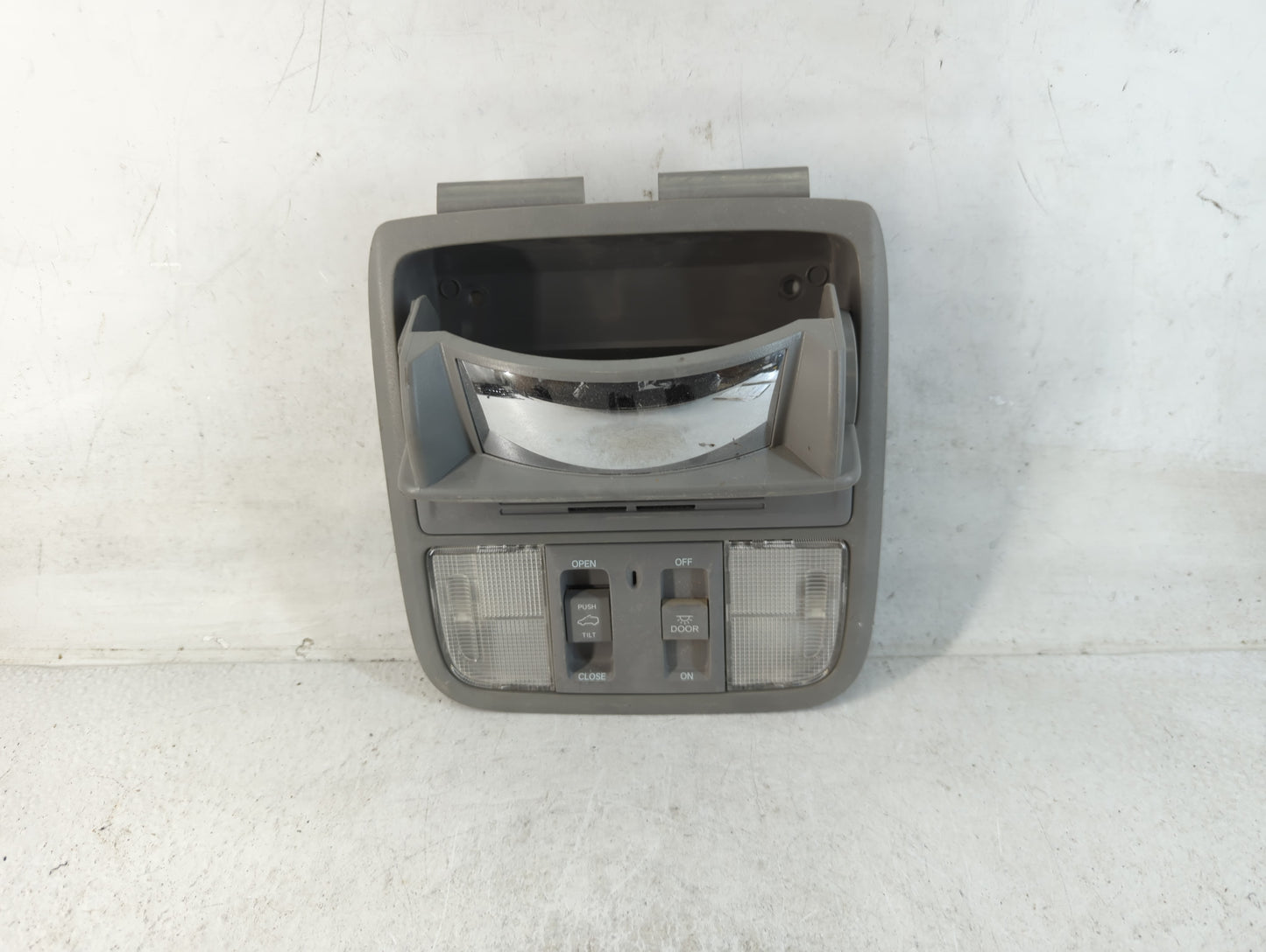 2017 Honda Cr-v Overhead Roof Console - Oemusedautoparts1.com