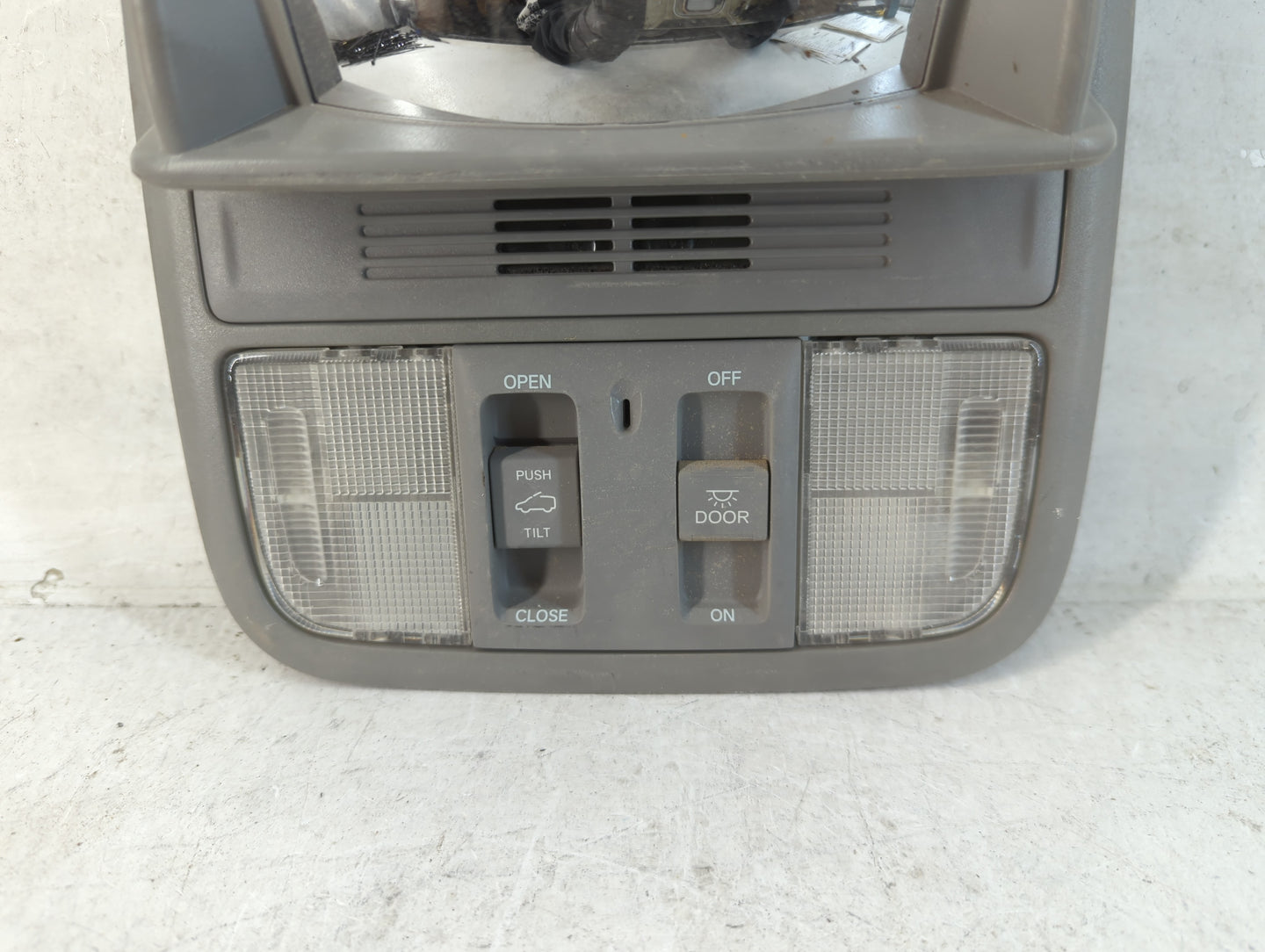 2017 Honda Cr-v Overhead Roof Console - Oemusedautoparts1.com