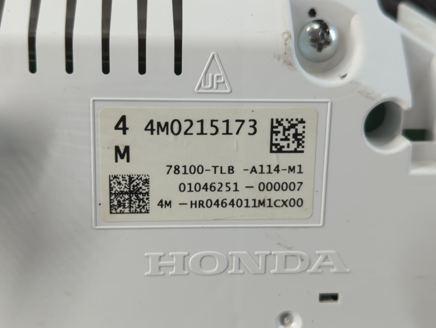 2017-2022 Honda Cr-V Instrument Cluster Speedometer Gauges P/N:78100-TLB-A114-M1 4M0215173 Fits Fits 2017 2018 2019 2020 202