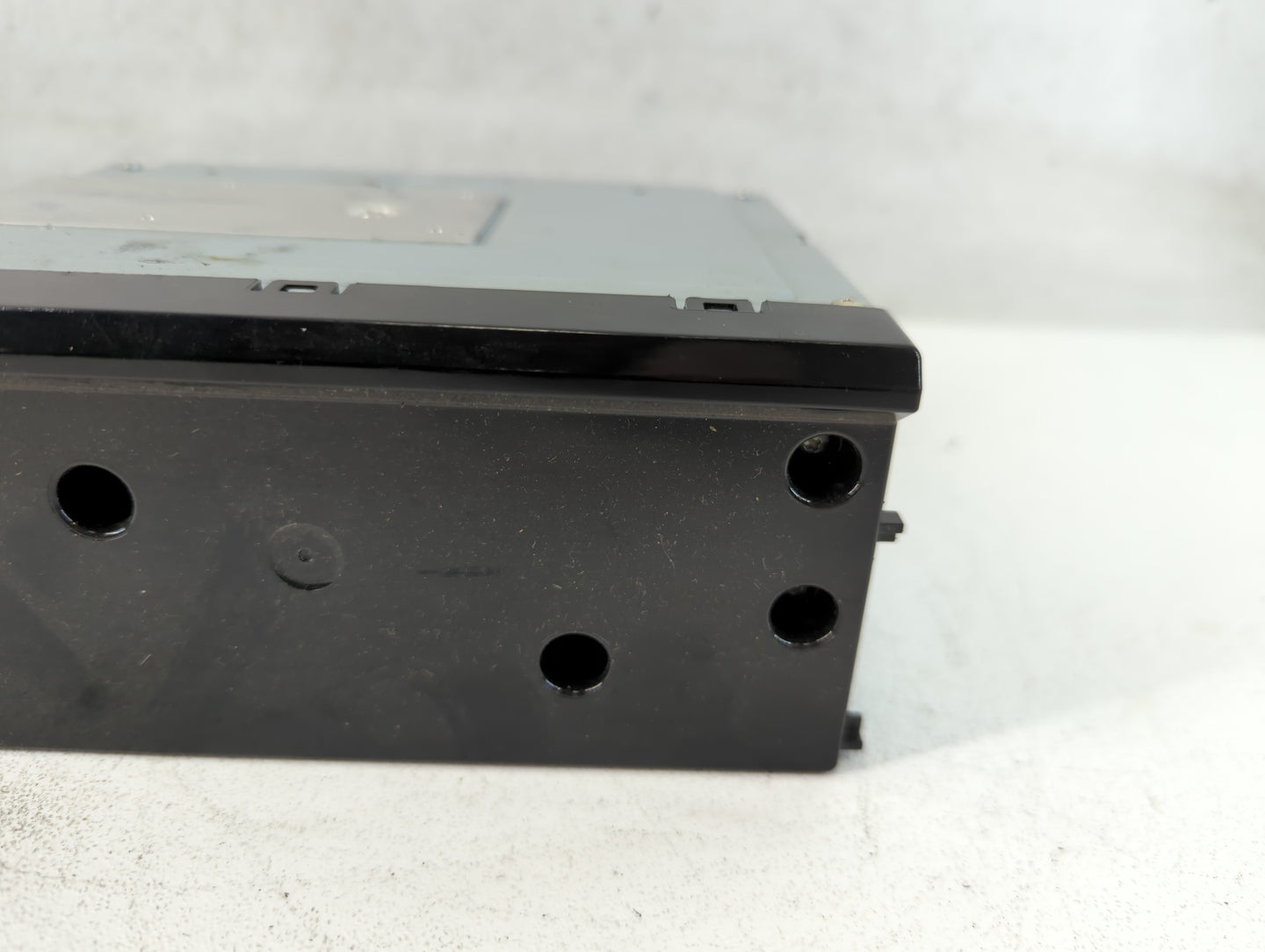 2017 Honda Cr-V Radio AM FM Cd Player Receiver Replacement P/N:976DX225 Fits OEM Used Auto Parts - Oemusedautoparts1.com