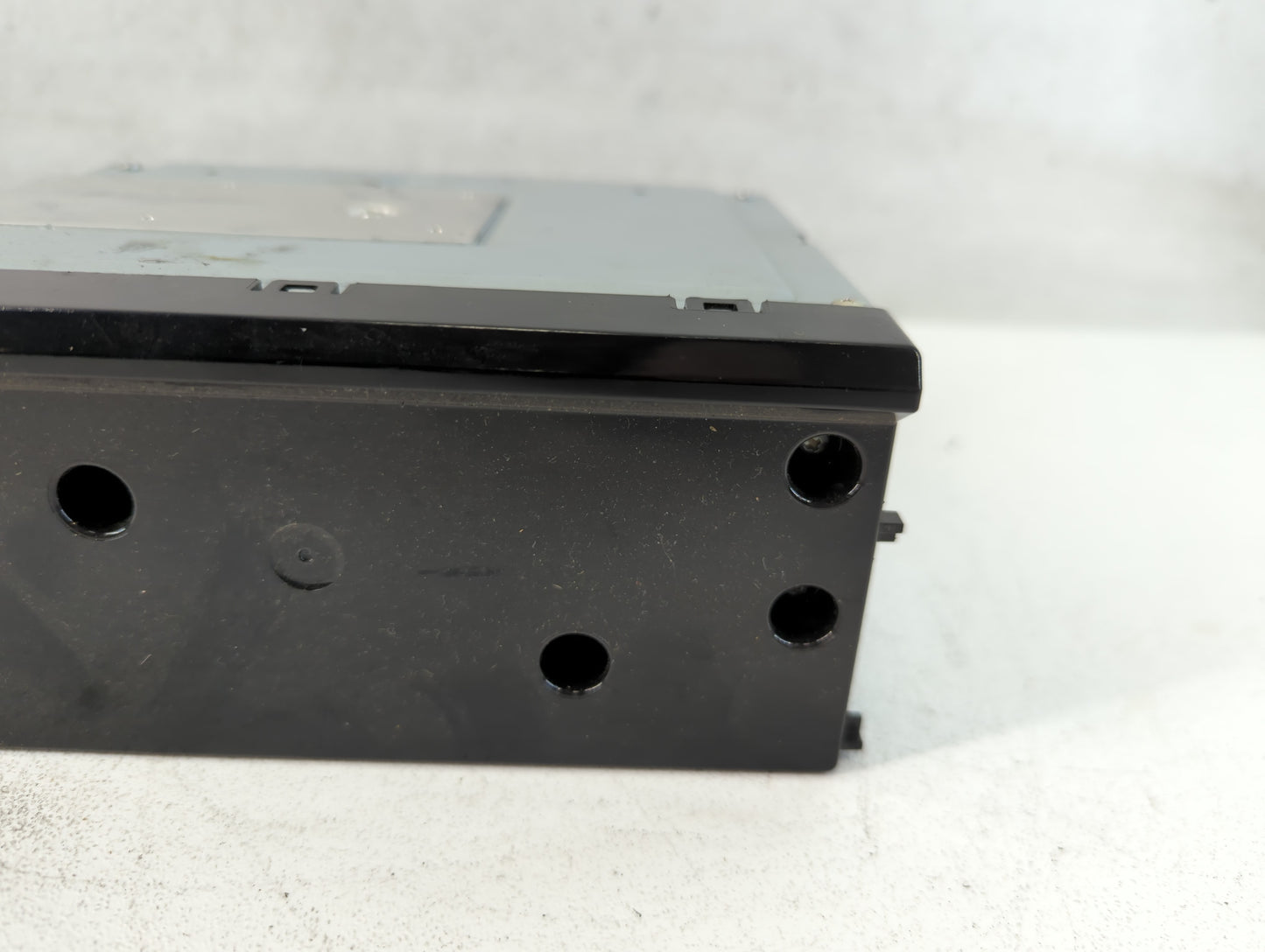 2017 Honda Cr-V Radio AM FM Cd Player Receiver Replacement P/N:976DX225 Fits OEM Used Auto Parts - Oemusedautoparts1.com